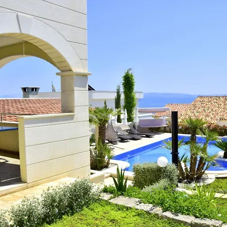 Apartment Villa Andjelka-1 By Interhome *
