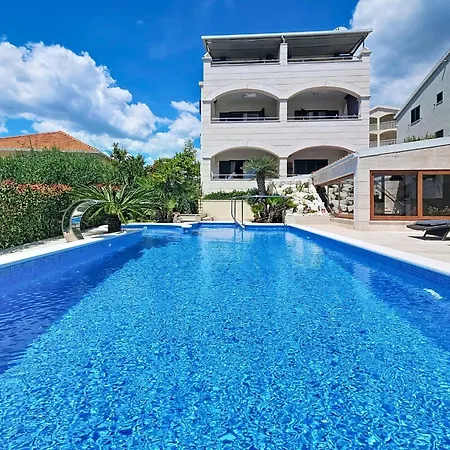 Apartment Villa Andjelka-1 By Interhome Trogir