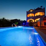Apartment Apartment Villa Andjelka-1 By Interhome