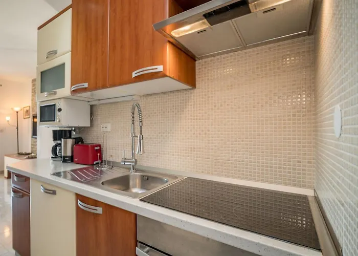 Apartamento Andjelka-1 By Interhome *