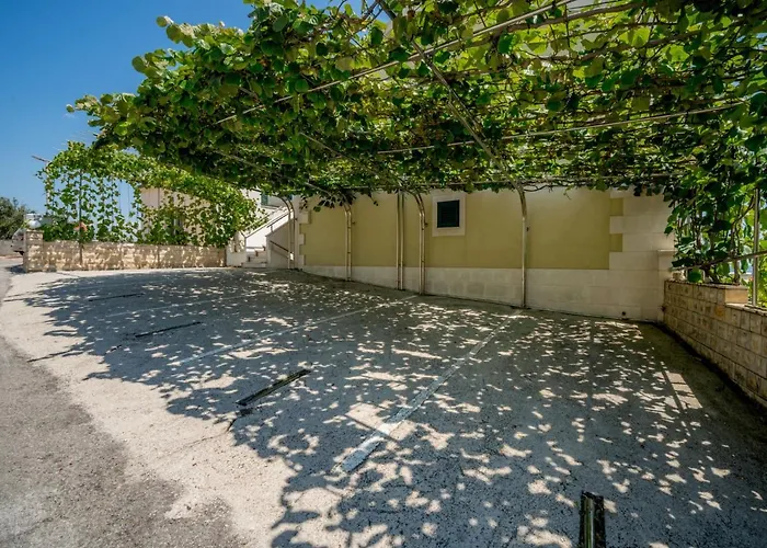 Andjelka-1 By Interhome *